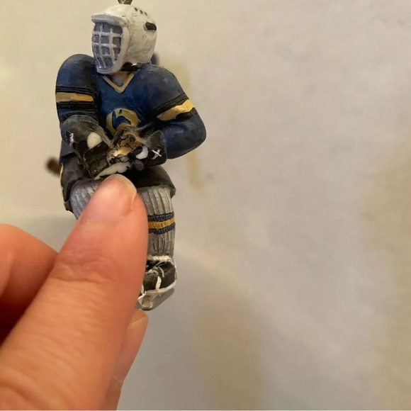 🏒  Score with Style! Hockey Decorative Mobile for Your Space 🚨 - Picture 16 of 16